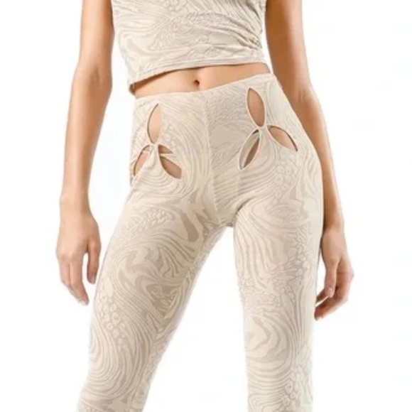 IAMGIA cutout pants - Picture 4 of 4